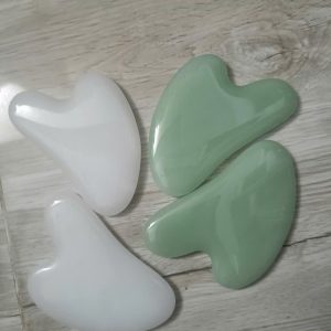 NGỌC BÁN LẺ TÁCH TỪ BỘ 14 MÓN,NGỌC TIM SẴN 2 MÀU TRẮNG XANH